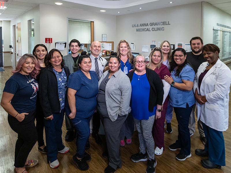 Interdisplinary-Team- - Brandman Centers for Senior Care Los Angeles county PACE Program ng all-inclusive na pangangalaga para sa mga matatanda